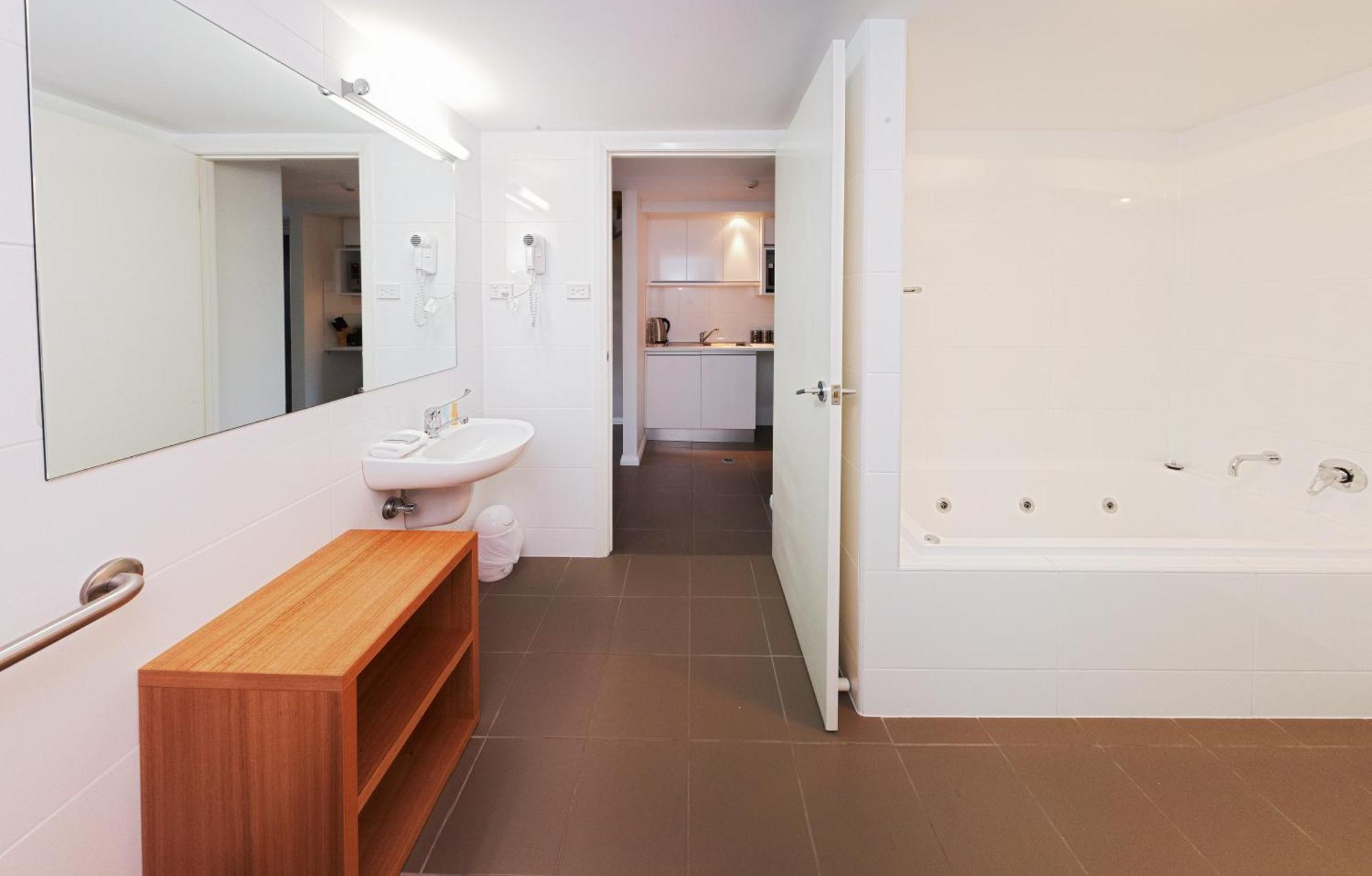Charlestown Executive Apartments Newcastle Exteriör bild
